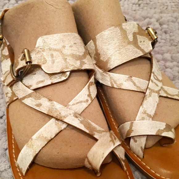 NWT Fidella Leather Sandals - Picture 6 of 16